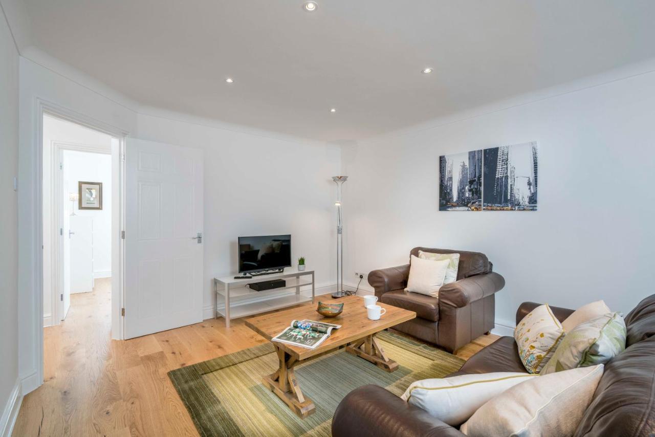 Splendid Apartment Near Vauxhall Tube London Eksteriør billede